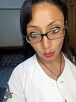 Snapshot of Lucy_Chery chatting on October 21, 2025, 10:32 pm Lucy Chery online show from October 21, 2025, 10:32 pm