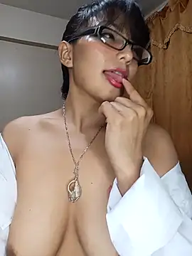 Snapshot of Lucy_Chery chatting on November 22, 2025, 9:58 pm Lucy Chery online show from November 22, 2025, 9:58 pm