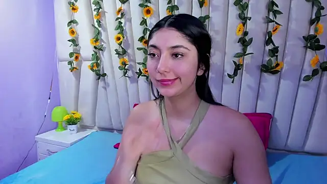 Snapshot of Lucy_Anall_ chatting on February 22, 2025, 9:48 pm Lucy Anall online show from February 22, 2025, 9:48 pm