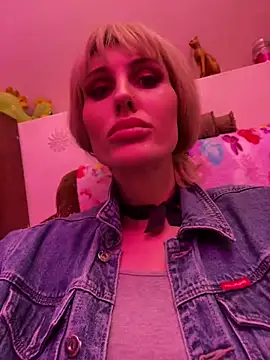 Snapshot of Kamila151 chatting on January 10, 2025, 9:31 pm Kamila151 online show from January 10, 2025, 9:31 pm