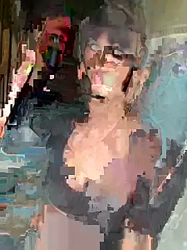 Snapshot of Kamila151 chatting on September 24, 2025, 12:30 pm Kamila151 online show from September 24, 2025, 12:30 pm