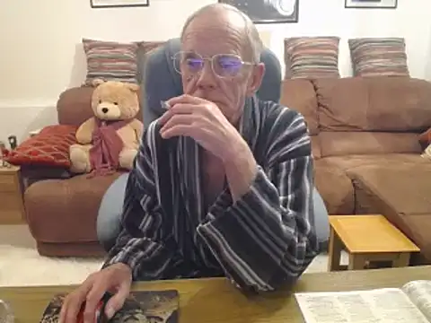 Snapshot of Ferret7777 chatting on April 23, 2026, 12:34 am Ferret7777 online show from April 23, 2026, 12:34 am