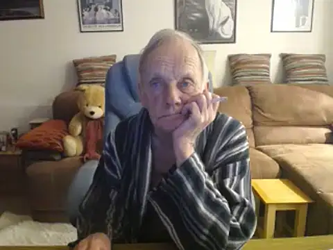 Snapshot of Ferret7777 chatting on May 15, 2026, 9:33 pm Ferret7777 online show from May 15, 2026, 9:33 pm