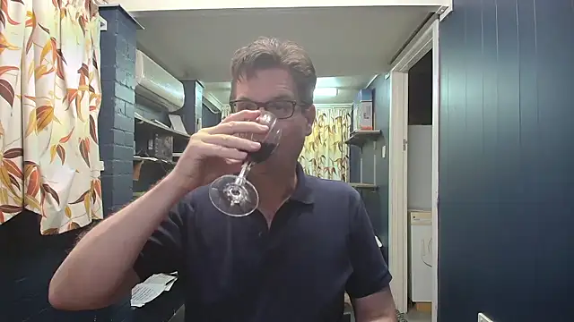 Snapshot of tilobinder chatting on January 8, 2026, 2:41 pm tilobinder online show from January 8, 2026, 2:41 pm