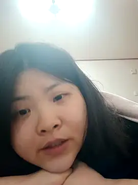 hello098712 online show from March 10, 2025, 2:48 pm