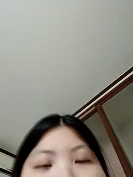 hello098712 online show from September 11, 2025, 9:20 am