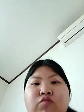Snapshot of hello098712 chatting on May 6, 2026, 9:58 am hello098712 online show from May 6, 2026, 9:58 am
