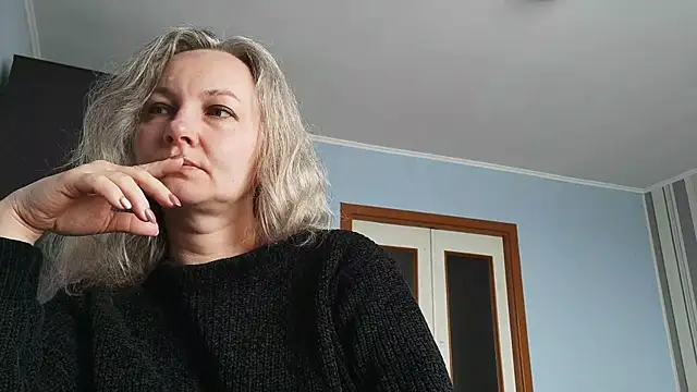 EdithManning online show from April 30, 2026, 5:14 am