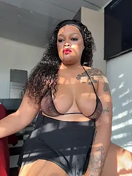 Snapshot of Naughty-Mel chatting on July 27, 2026, 6:53 am Naughty-Mel online show from July 27, 2026, 6:53 am