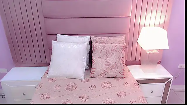 Snapshot of SexyValeriaa chatting on January 9, 2025, 12:41 pm SexyValeriaa online show from January 9, 2025, 12:41 pm