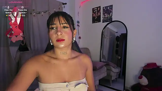 Snapshot of DRACARYSS_ chatting on October 24, 2025, 10:11 am DRACARYSS online show from October 24, 2025, 10:11 am