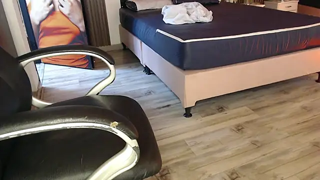 Sam mansson66 online show from February 19, 2026, 12:12 pm