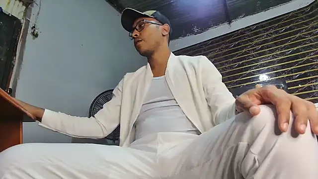 jeffblack2 online show from December 21, 2025, 3:08 pm