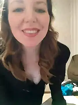 Snapshot of VselenaSun402 chatting on February 23, 2025, 4:02 pm VselenaSun402 online show from February 23, 2025, 4:02 pm