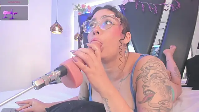 antonelllepiercee online show from July 28, 2026, 12:48 pm