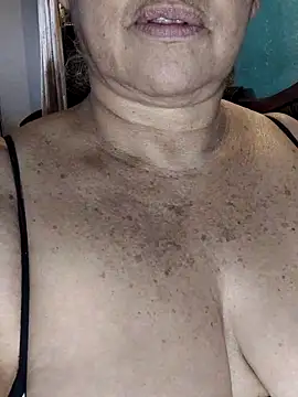 Snapshot of Kasandra_Ho chatting on January 14, 2025, 1:06 pm Kasandra Ho online show from January 14, 2025, 1:06 pm