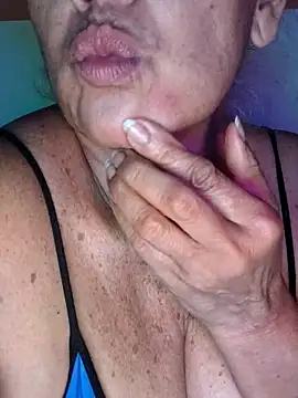 Kasandra Ho online show from March 15, 2026, 1:33 am