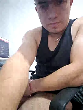 dragon1006 online show from May 1, 2026, 5:45 am