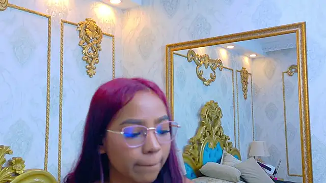 LucyLeah online show from November 5, 2025, 12:49 pm