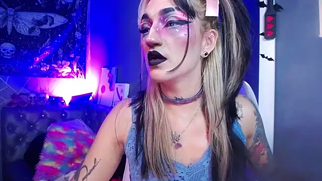 Snapshot of amelierouss chatting on June 3, 2026, 4:26 am amelierouss online show from June 3, 2026, 4:26 am