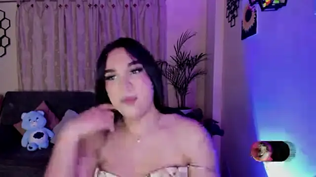 Snapshot of linda_zaam83866 chatting on February 8, 2026, 12:25 am linda zaam83866 online show from February 8, 2026, 12:25 am