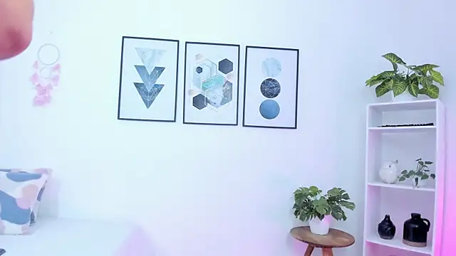 Abriil7 online show from February 8, 2025, 3:30 am