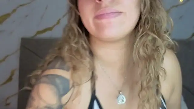 Snapshot of agatha_97_ chatting on September 25, 2025, 3:54 am agatha 97 online show from September 25, 2025, 3:54 am