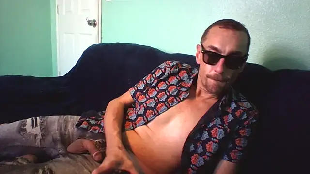 Snapshot of Pumpndeep chatting on February 24, 2025, 8:14 pm Pumpndeep online show from February 24, 2025, 8:14 pm