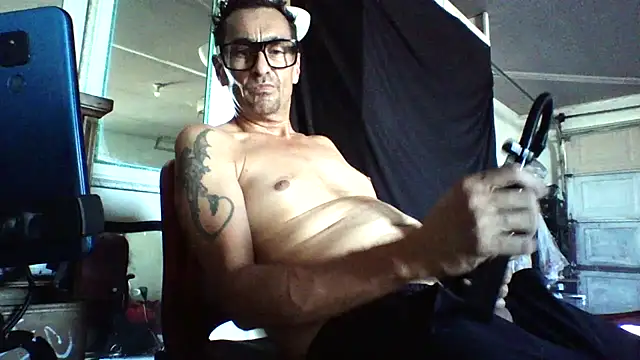 Snapshot of Pumpndeep chatting on September 8, 2025, 7:46 pm Pumpndeep online show from September 8, 2025, 7:46 pm