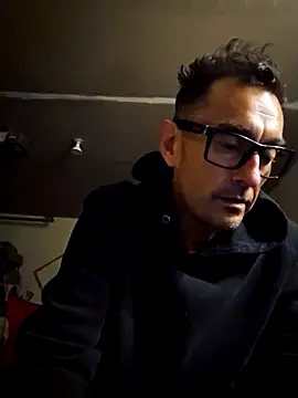 Snapshot of Pumpndeep chatting on October 7, 2025, 9:06 am Pumpndeep online show from October 7, 2025, 9:06 am