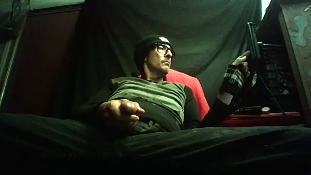 Snapshot of Pumpndeep chatting on November 9, 2025, 10:13 am Pumpndeep online show from November 9, 2025, 10:13 am