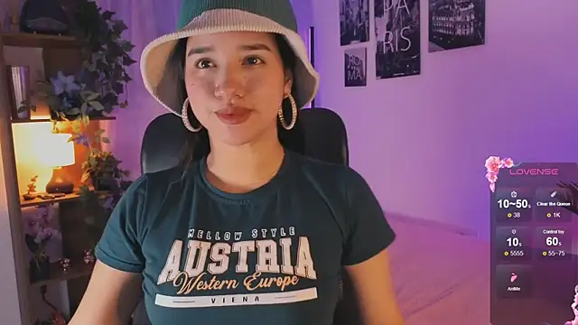 emilyrouxe online show from September 27, 2025, 2:11 pm