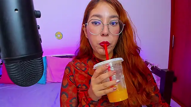 Snapshot of _Moon_Johnson chatting on September 14, 2025, 2:33 am Moon Johnson online show from September 14, 2025, 2:33 am