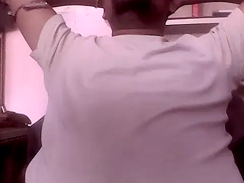 Snapshot of sudhastriper chatting on December 5, 2025, 7:17 am sudhastriper online show from December 5, 2025, 7:17 am