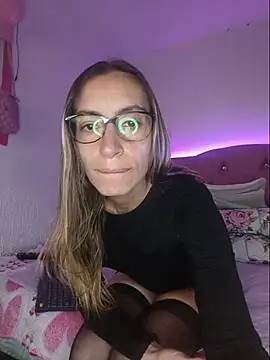 Snapshot of Melinaa-sex chatting on June 8, 2026, 1:20 am Melinaa-sex online show from June 8, 2026, 1:20 am