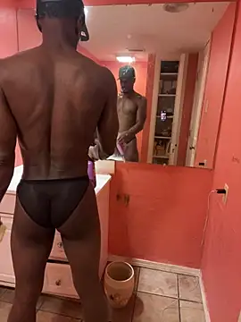 Snapshot of Backshort11 chatting on October 19, 2025, 2:29 pm Backshort11 online show from October 19, 2025, 2:29 pm