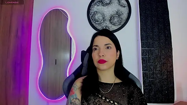 Snapshot of tatiana_sc chatting on October 7, 2025, 1:19 pm tatiana sc online show from October 7, 2025, 1:19 pm