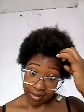 Snapshot of Daniela518 chatting on December 5, 2024, 10:33 am Daniela518 online show from December 5, 2024, 10:33 am