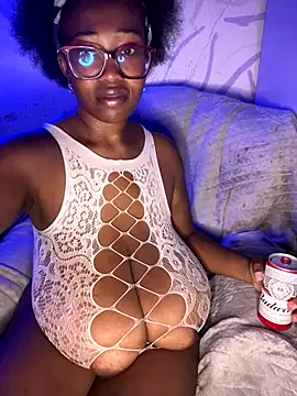 Snapshot of Daniela518 chatting on November 16, 2025, 4:07 am Daniela518 online show from November 16, 2025, 4:07 am