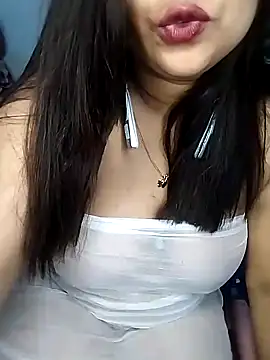 Snapshot of Hottyalia chatting on February 7, 2025, 9:37 pm Hottyalia online show from February 7, 2025, 9:37 pm