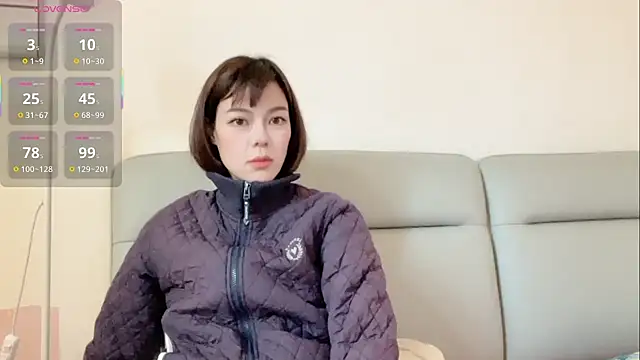 Linda-LL online show from November 18, 2025, 3:56 am