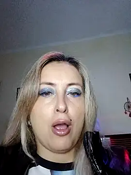 DesireSatler online show from July 4, 2026, 4:51 am