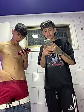 LatinBoysxxx online show from January 17, 2025, 9:06 am