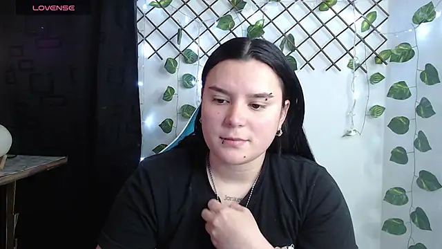 Snapshot of Nika_1_ chatting on July 4, 2026, 11:55 pm Nika 1 online show from July 4, 2026, 11:55 pm