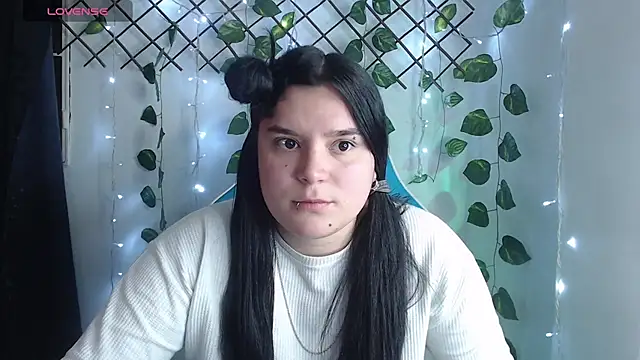 Snapshot of Nika_1_ chatting on August 5, 2026, 1:41 am Nika 1 online show from August 5, 2026, 1:41 am