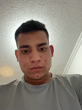 Snapshot of stiven-p23 chatting on November 20, 2025, 3:18 am stiven-p23 online show from November 20, 2025, 3:18 am