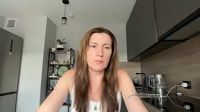 Snapshot of jainesummer chatting on July 14, 2026, 2:23 pm jainesummer online show from July 14, 2026, 2:23 pm