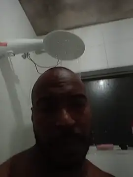 Snapshot of yuribreak chatting on October 24, 2025, 2:30 am yuribreak online show from October 24, 2025, 2:30 am