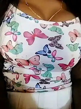 Snapshot of Esha_Babyy chatting on December 19, 2024, 2:35 pm Esha Babyy online show from December 19, 2024, 2:35 pm