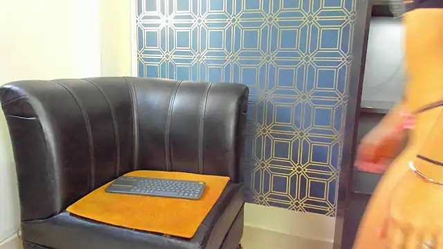 Snapshot of yulianademond66 chatting on January 25, 2025, 2:03 pm yulianademond66 online show from January 25, 2025, 2:03 pm